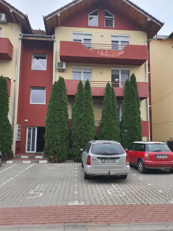 Apartament Mara Alba Iulia Exteriör bild